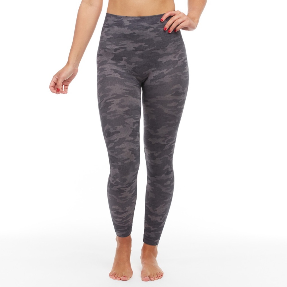 Spanx | Look At Me Now Seamless Leggings in Heather Camo Size XL
